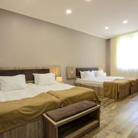 Suntower Hotel Μέστια Εξωτερικό φωτογραφία