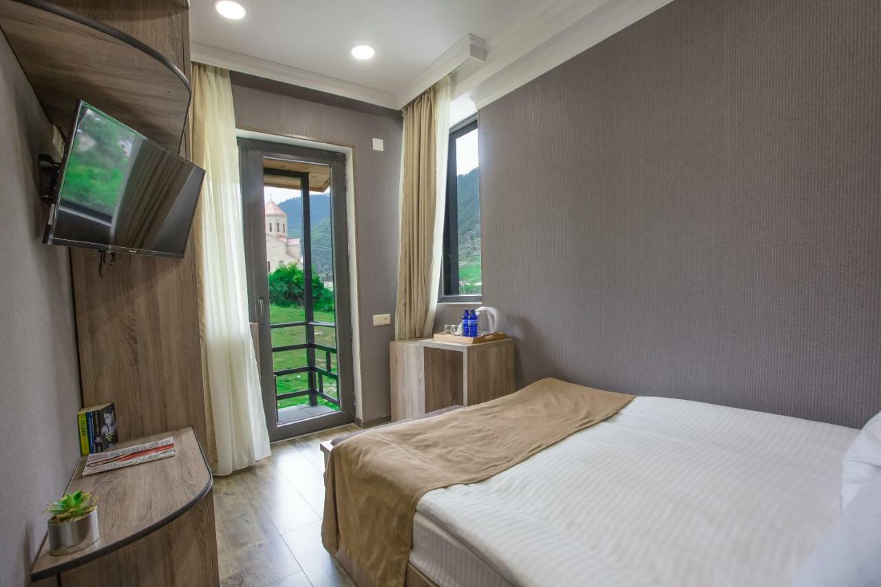 Suntower Hotel Μέστια Εξωτερικό φωτογραφία